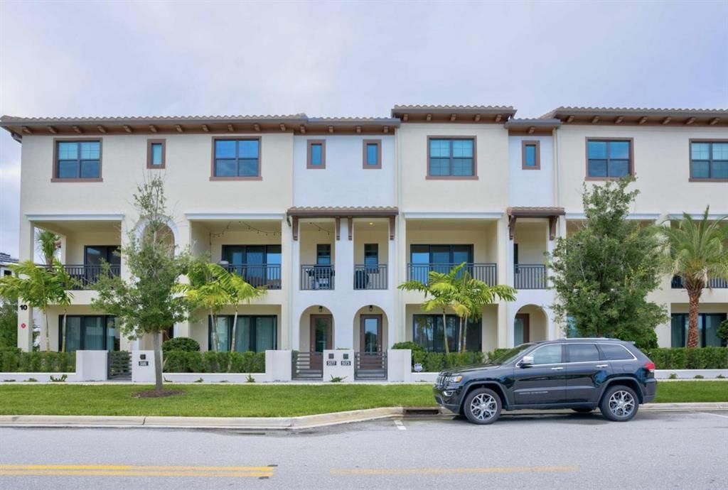 Photo of 5173 Beckman Terrace, Palm Beach Gardens, FL 33418 (MLS # R10744902)