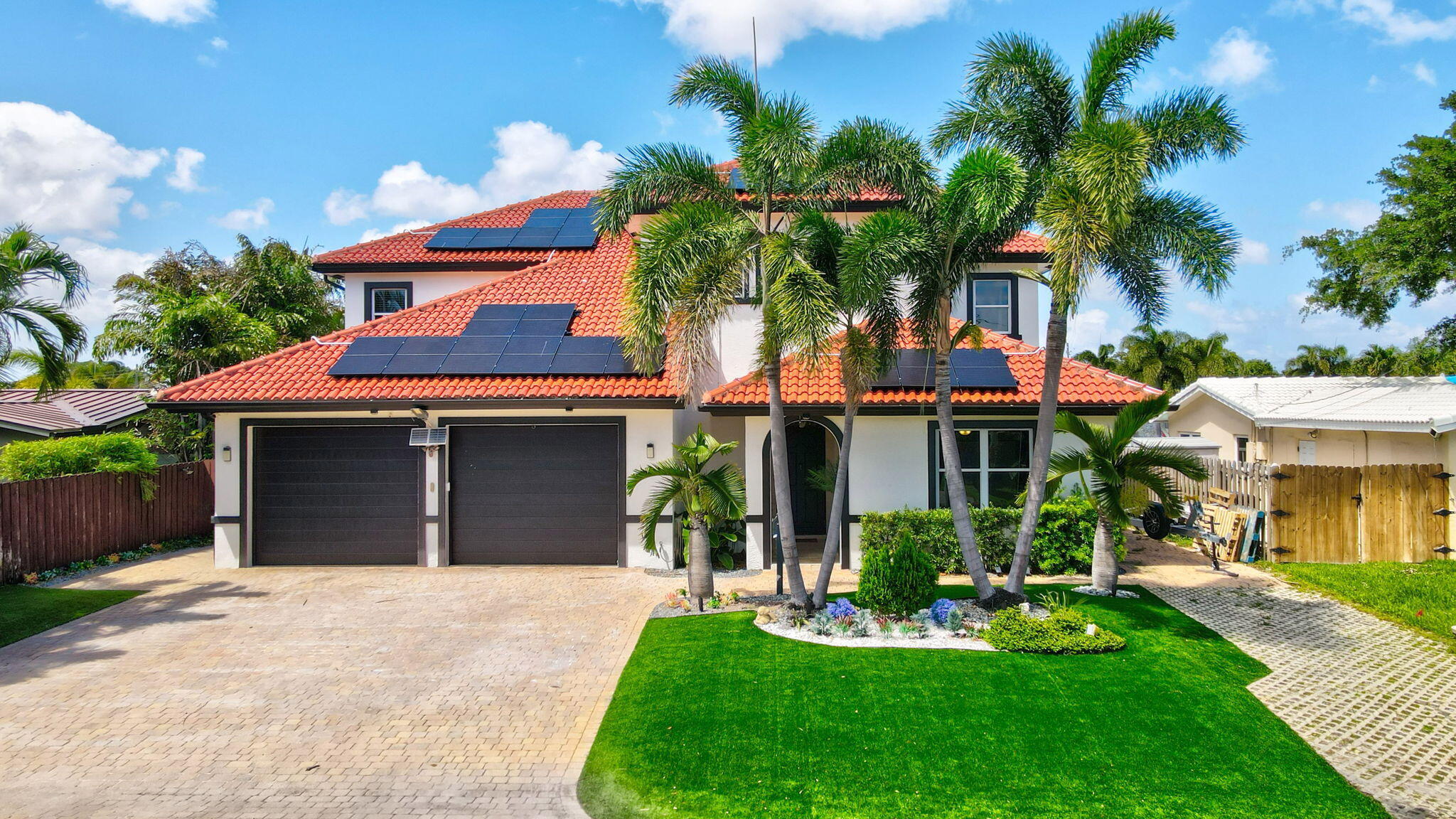 CORAL RIDGE ISLES - Residential