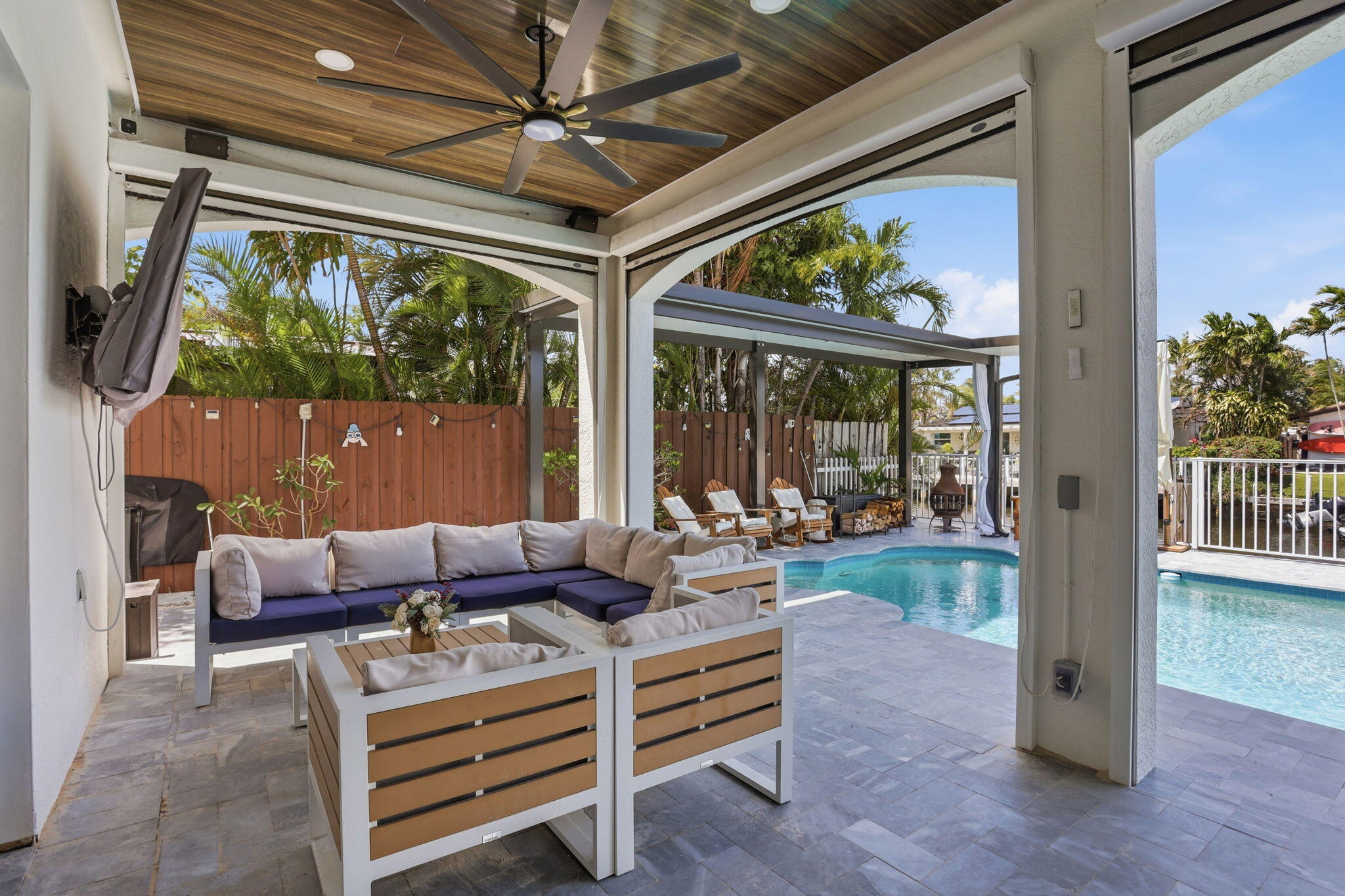 CORAL RIDGE ISLES - Residential