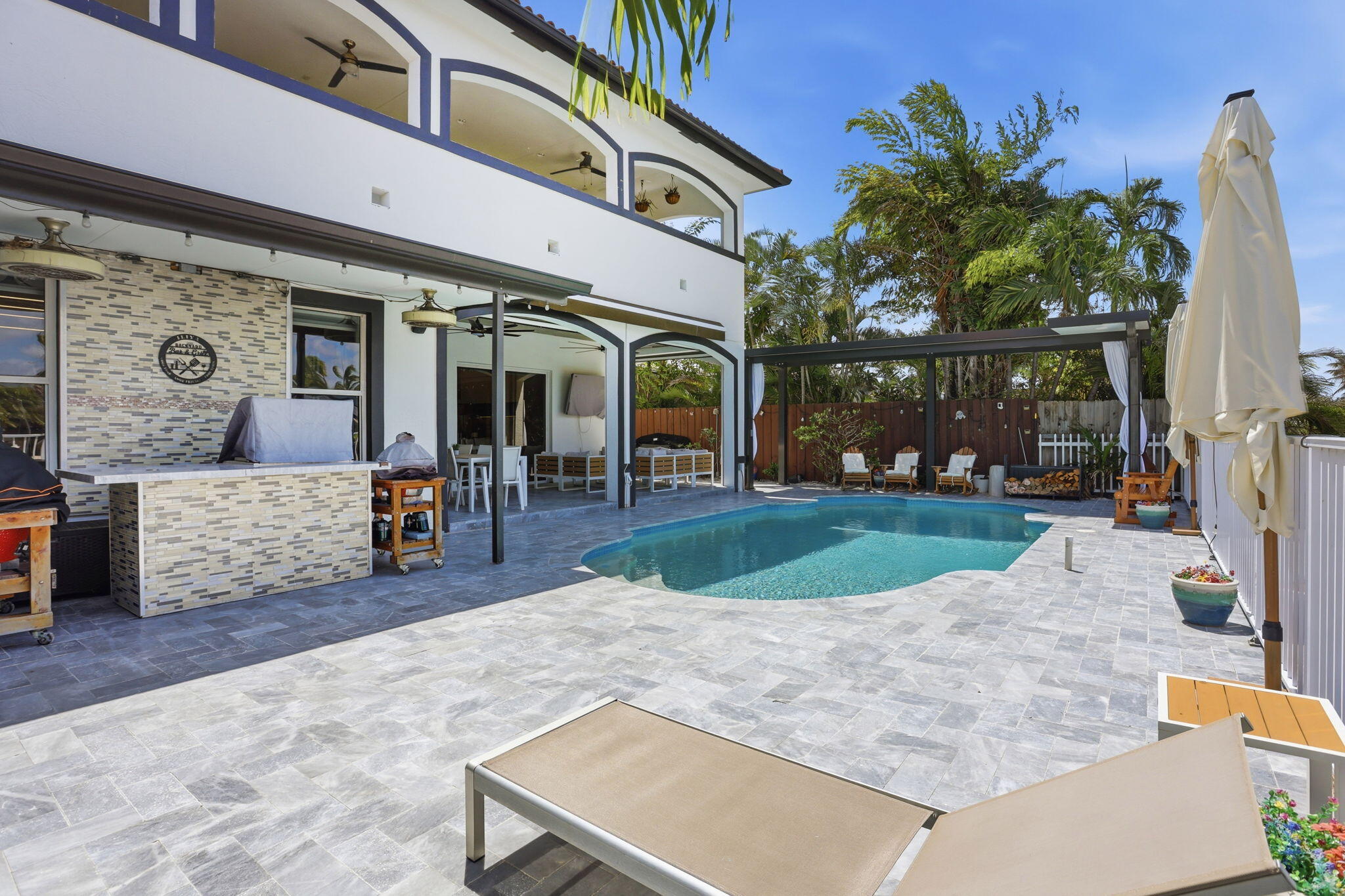 CORAL RIDGE ISLES - Residential