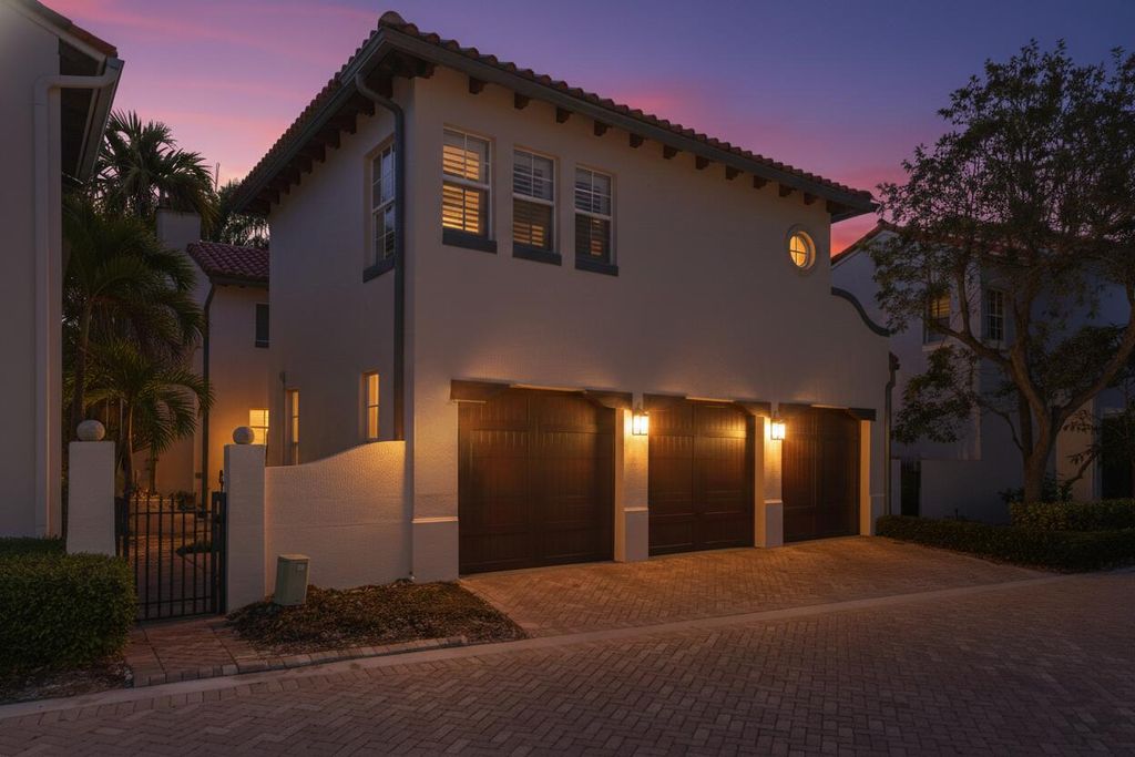 Photo of 1626 Estuary Way, Delray Beach, FL 33483 (MLS # R11165219)