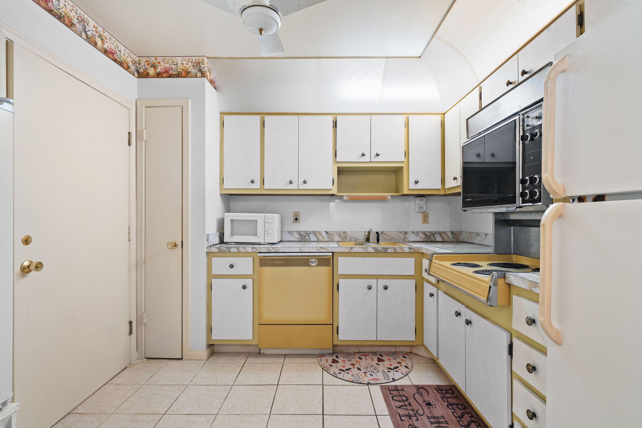 2271 NW 48th Terrace 207