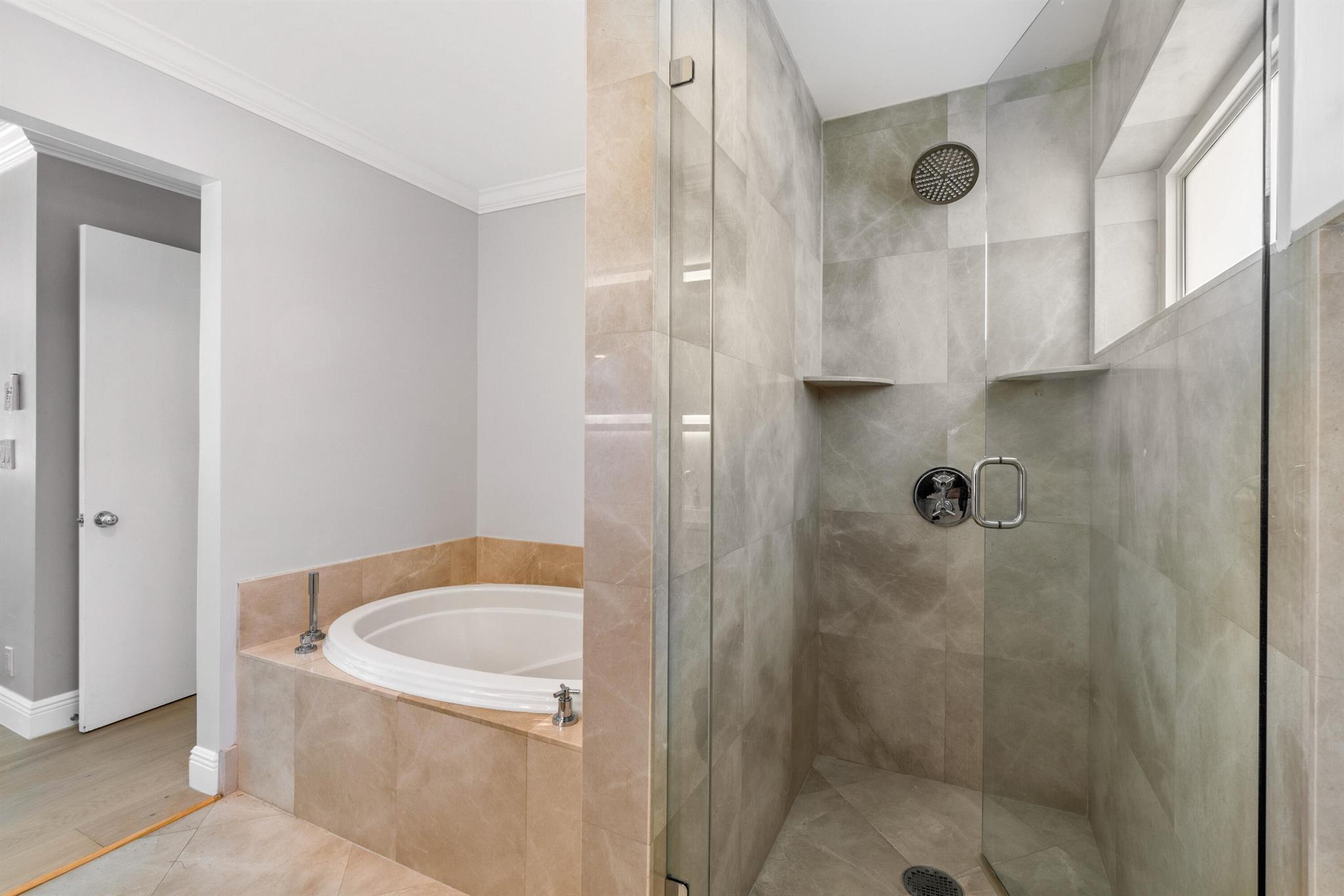 RIO DEL REY SHORES - Residential