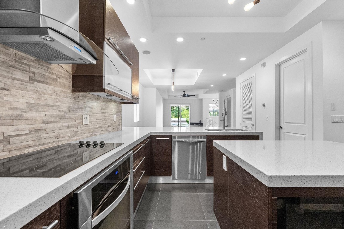 801 SE 12th Court 801