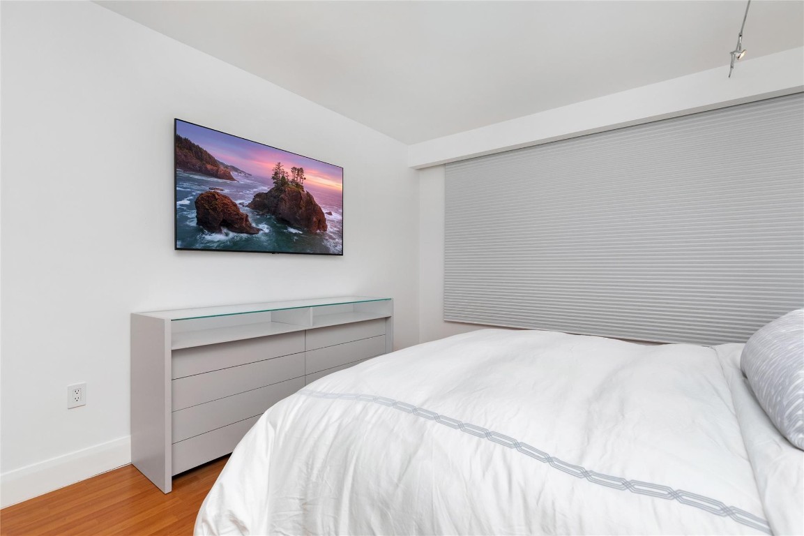 HAMPTONS SOUTH - Residential