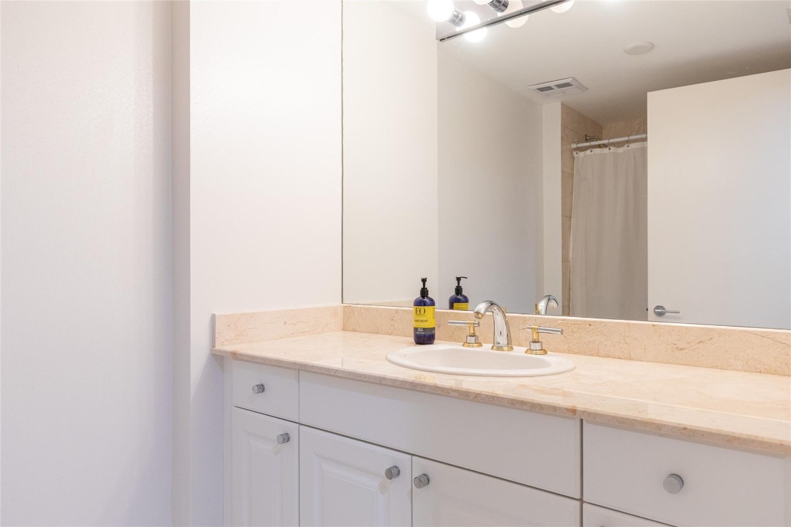 HAMPTONS SOUTH - Residential