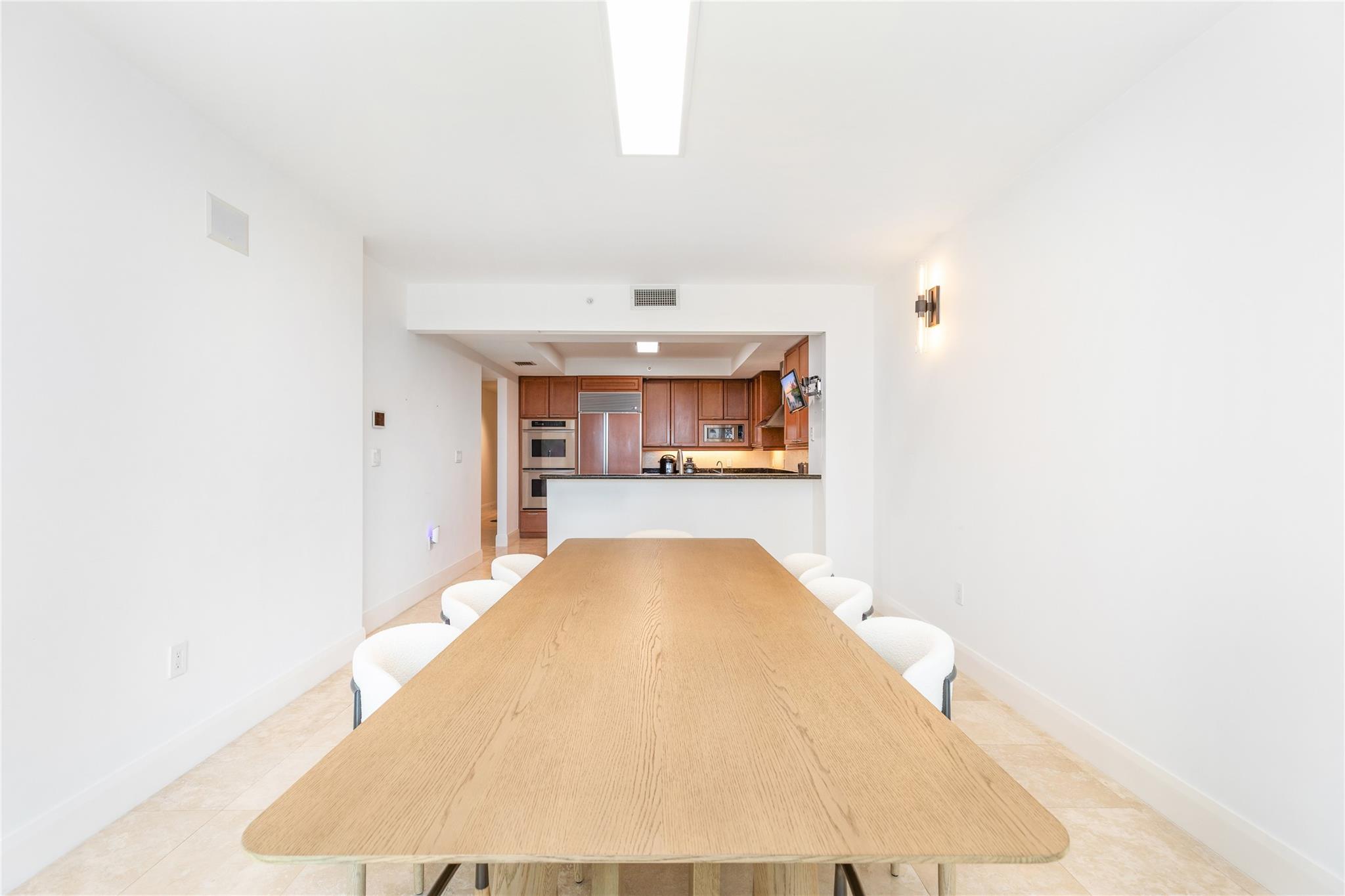 HAMPTONS SOUTH - Residential