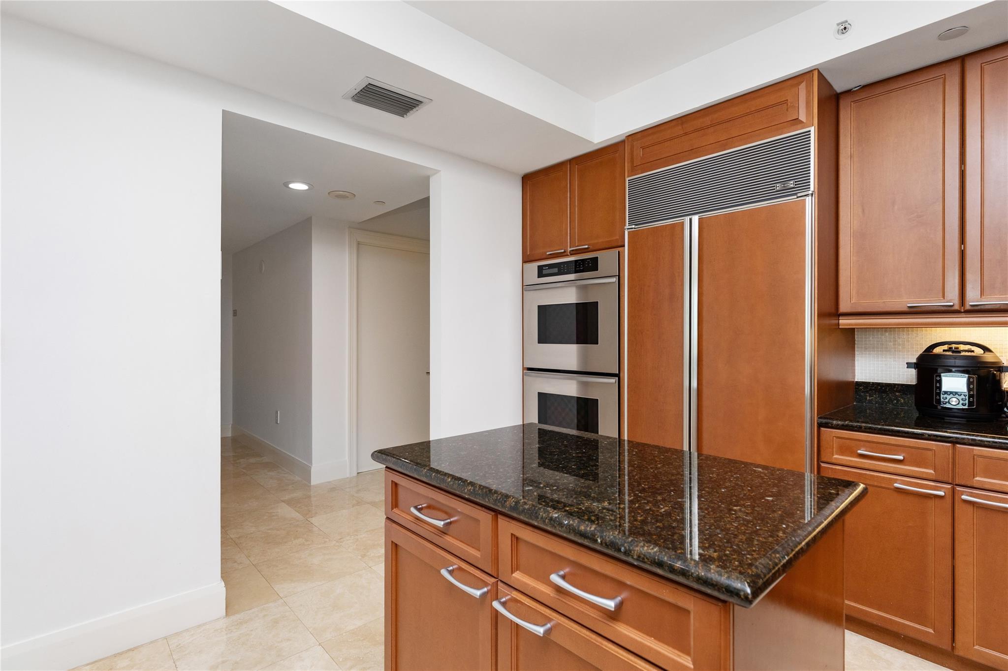 HAMPTONS SOUTH - Residential