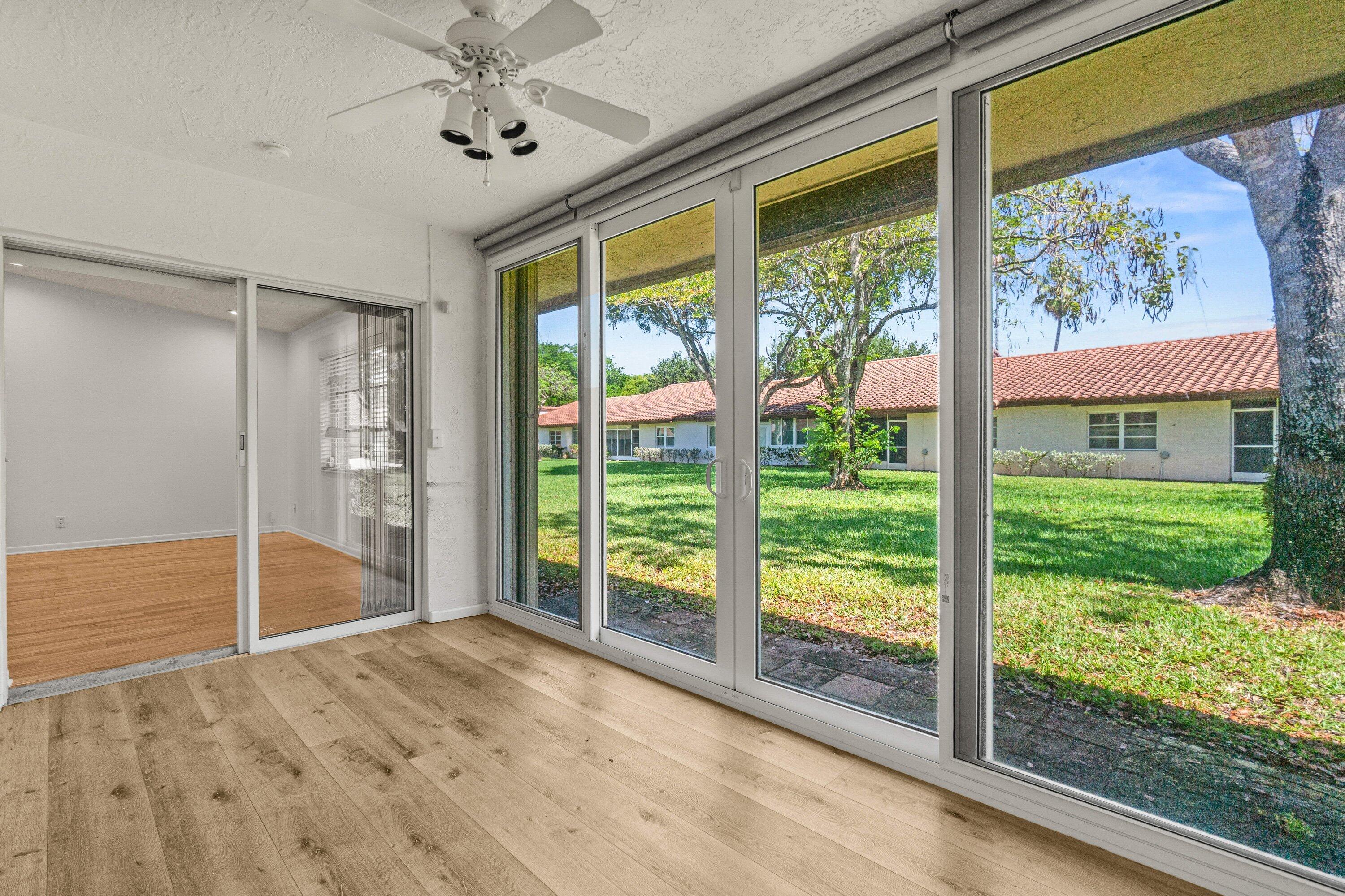 HUNTINGTON POINTE - Residential