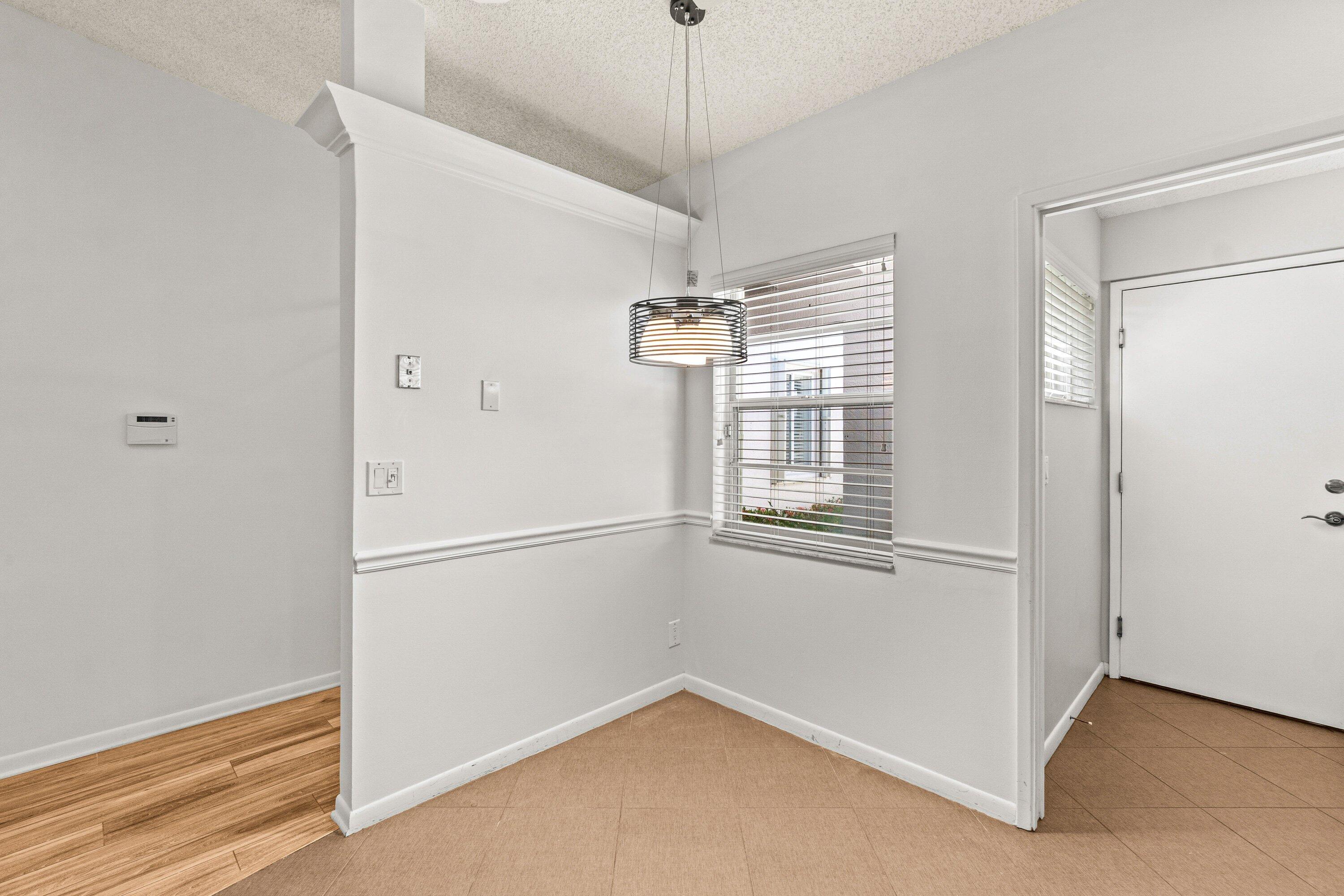 HUNTINGTON POINTE - Residential