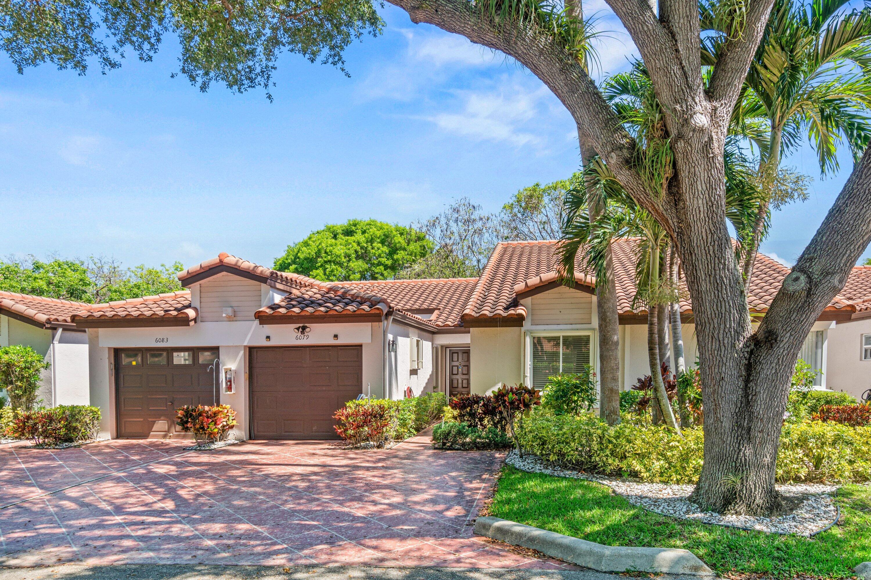 HUNTINGTON POINTE - Residential