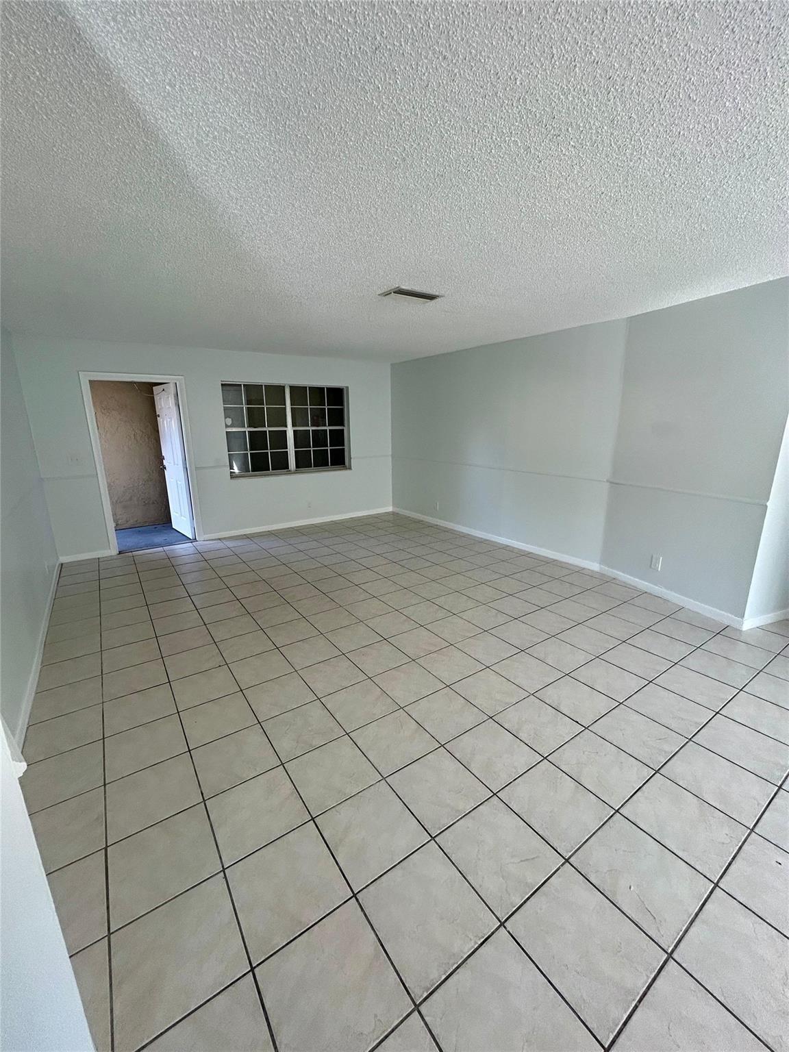 Coral Spgs Lakes 68-12 B - Residential Lease