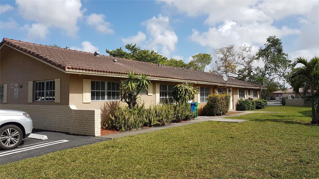 Photo of 3581 NW 104, Coral Springs, FL 33065 (MLS # F10542817)