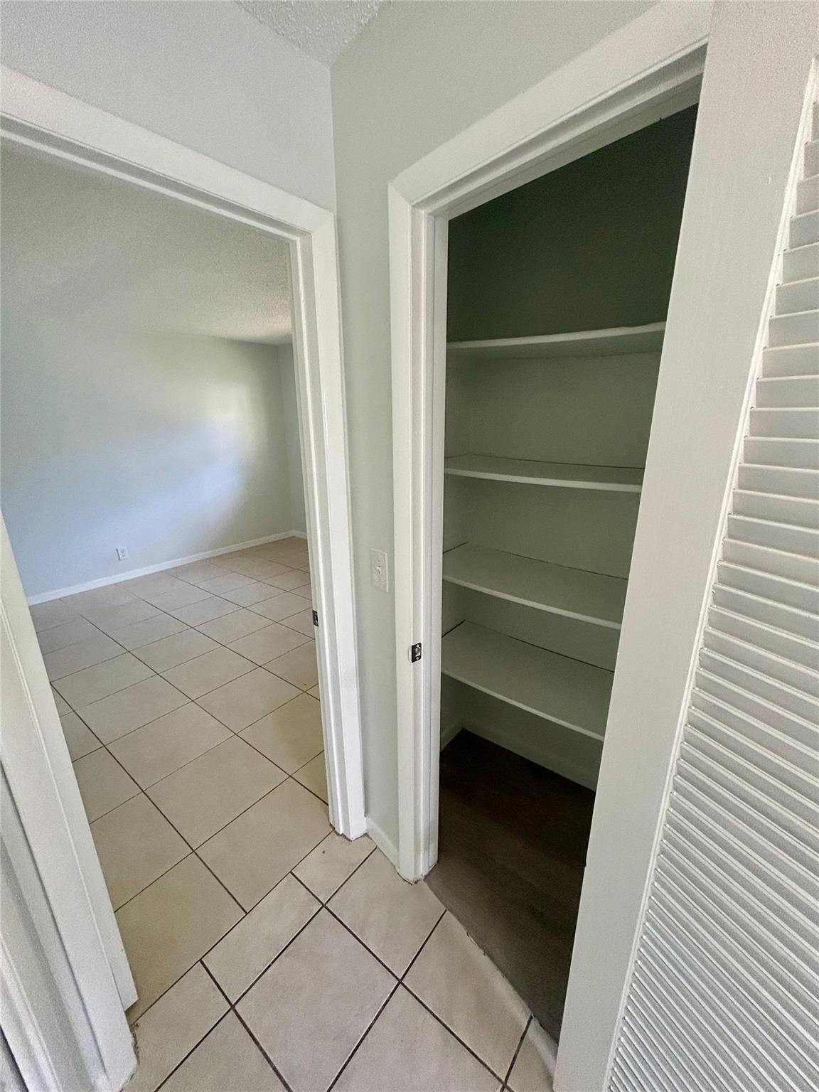 Coral Spgs Lakes 68-12 B - Residential Lease