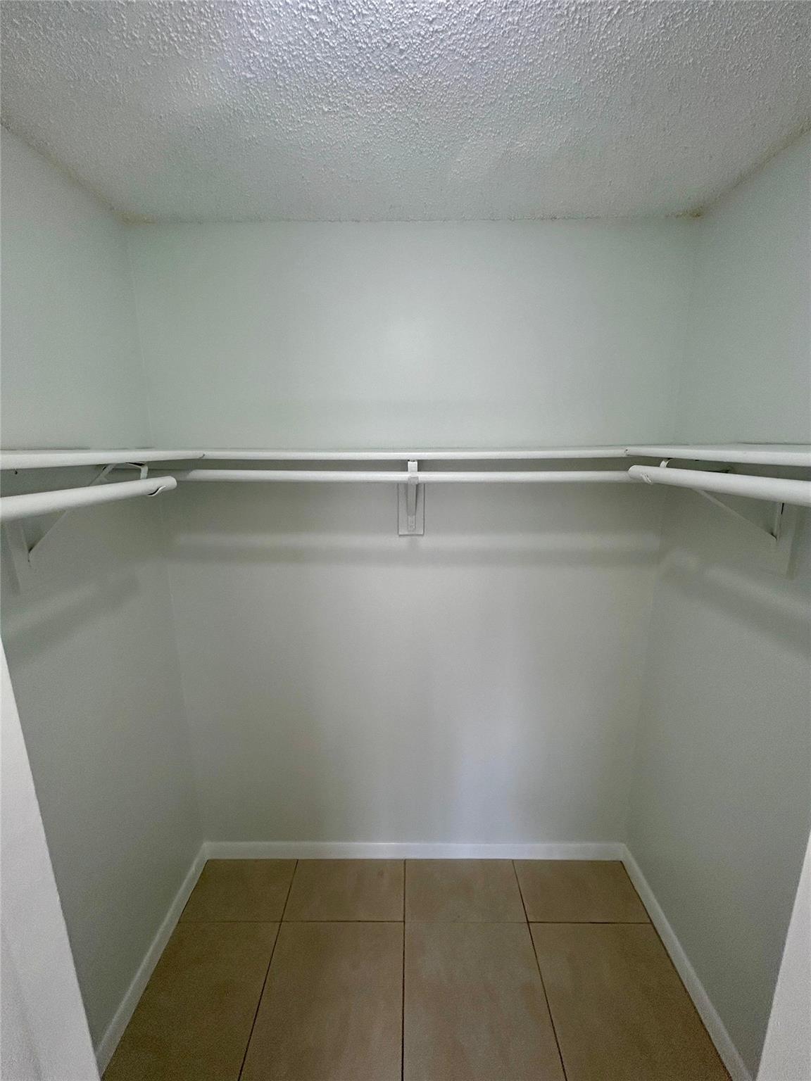 Coral Spgs Lakes 68-12 B - Residential Lease