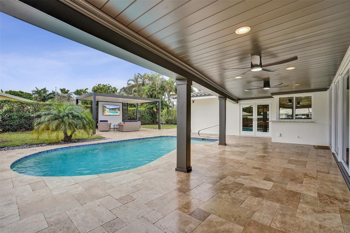 THE COVE - Residential