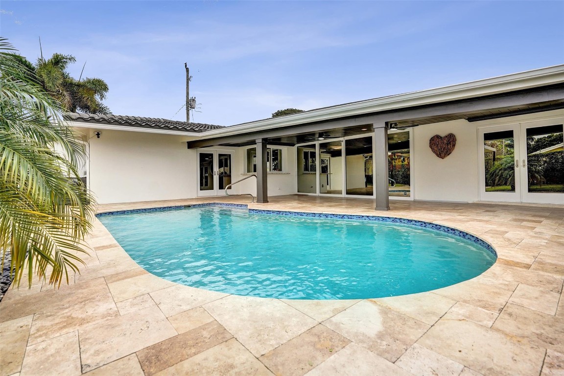 THE COVE - Residential