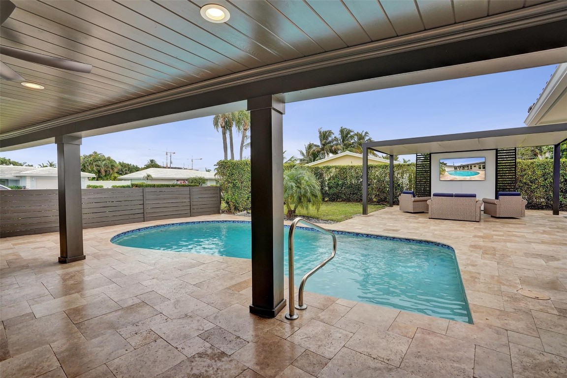 THE COVE - Residential