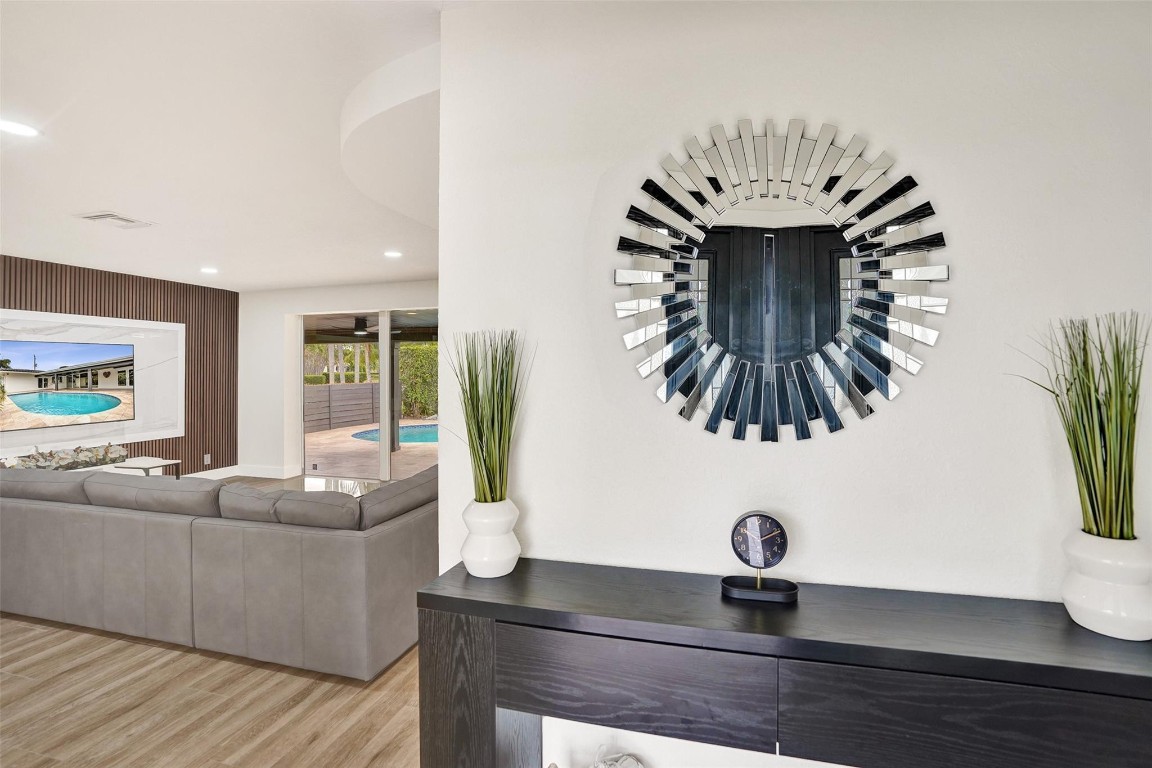 THE COVE - Residential