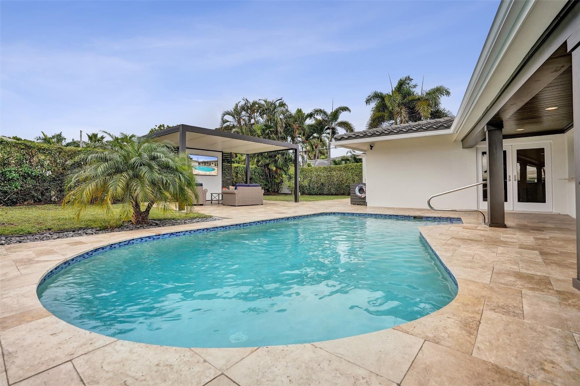 THE COVE - Residential