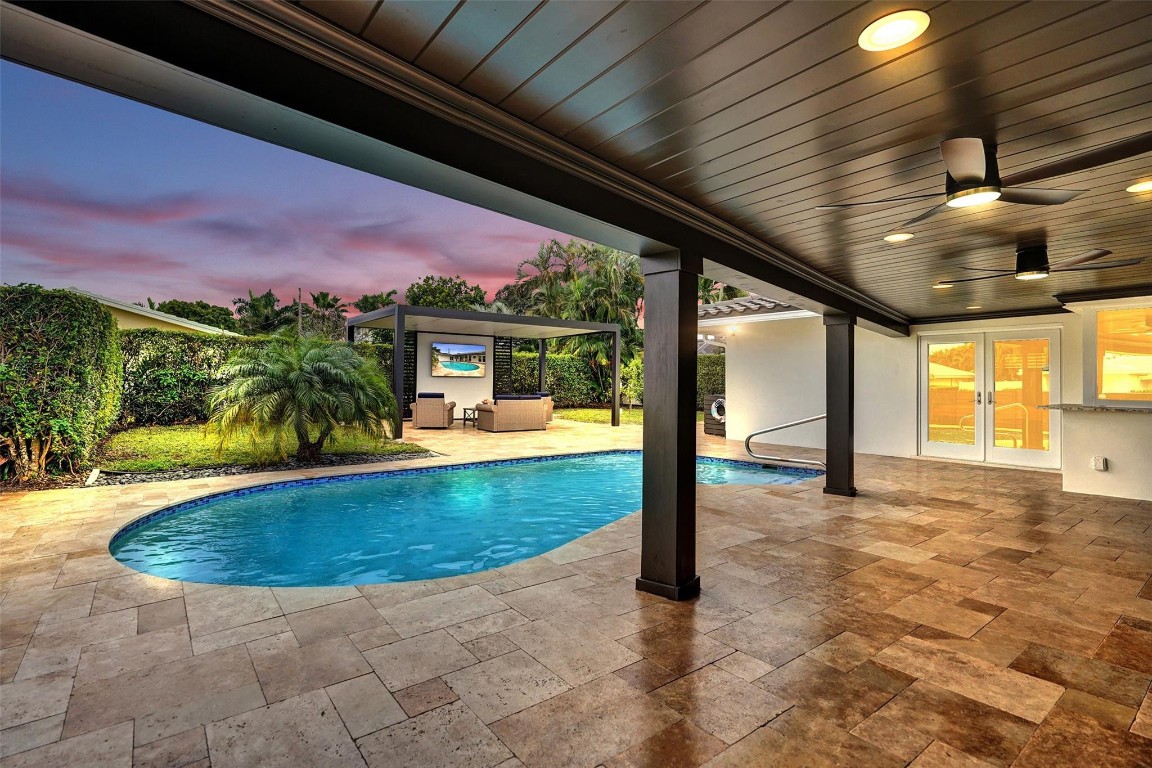 THE COVE - Residential