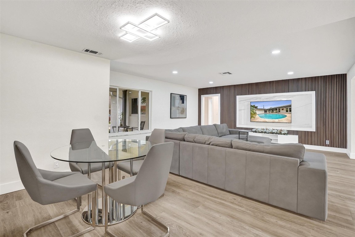 THE COVE - Residential