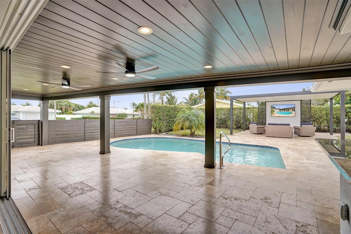 THE COVE - Residential