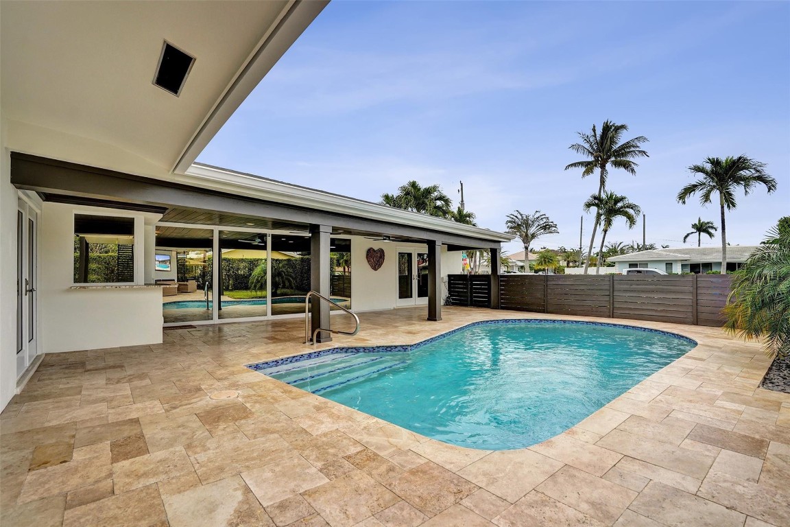 THE COVE - Residential