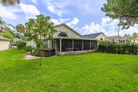 Tiny photo for 15157 Oak Chase Court, Wellington, FL 33414 (MLS # B26014791)