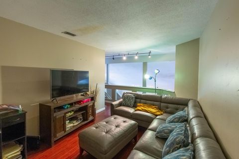 Tiny photo for 15157 Oak Chase Court, Wellington, FL 33414 (MLS # B26014791)