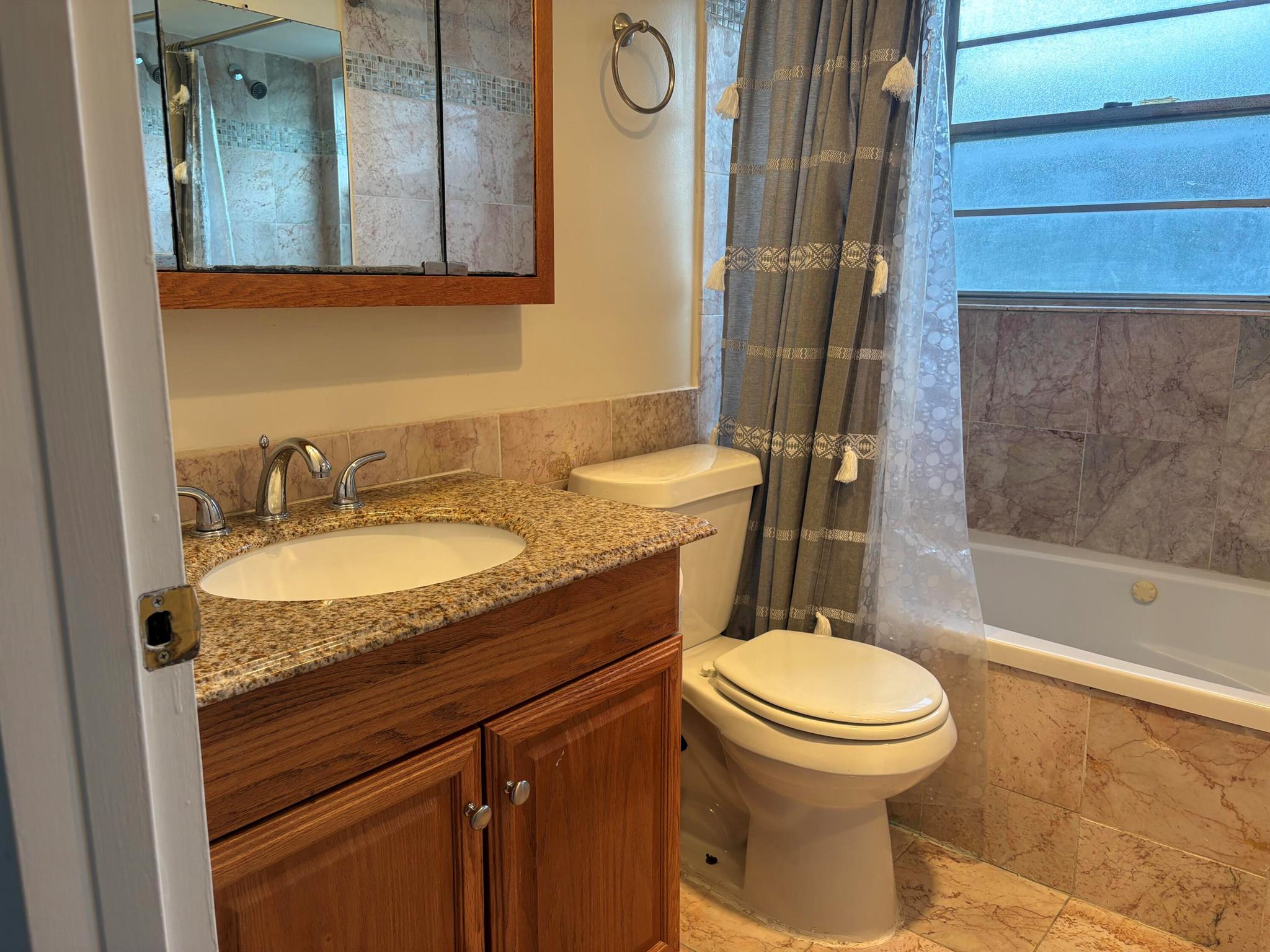 CENTURY VILLAGE/Dorset - Residential