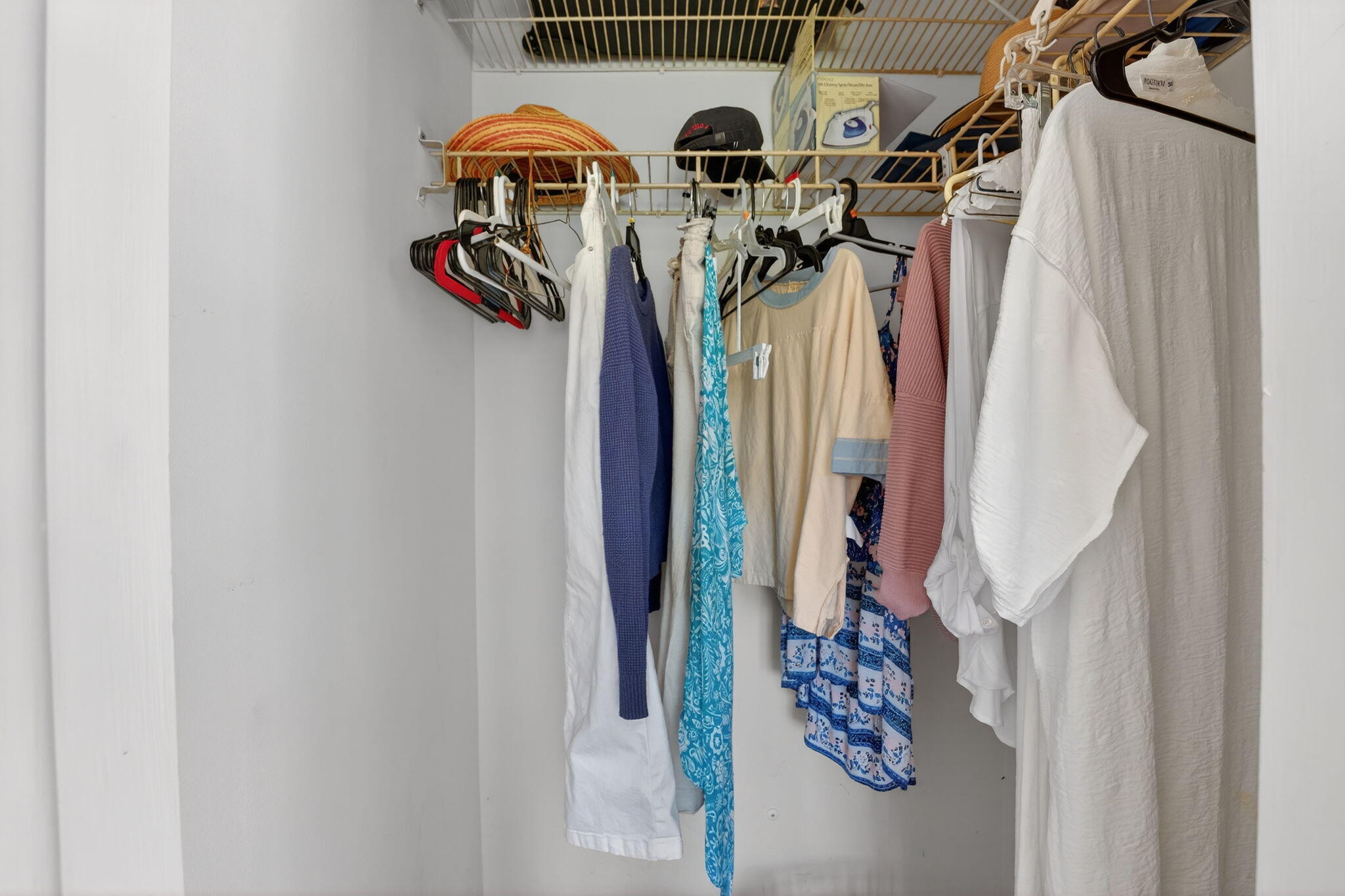 CRYSTAL LAKE VILLAS - Residential