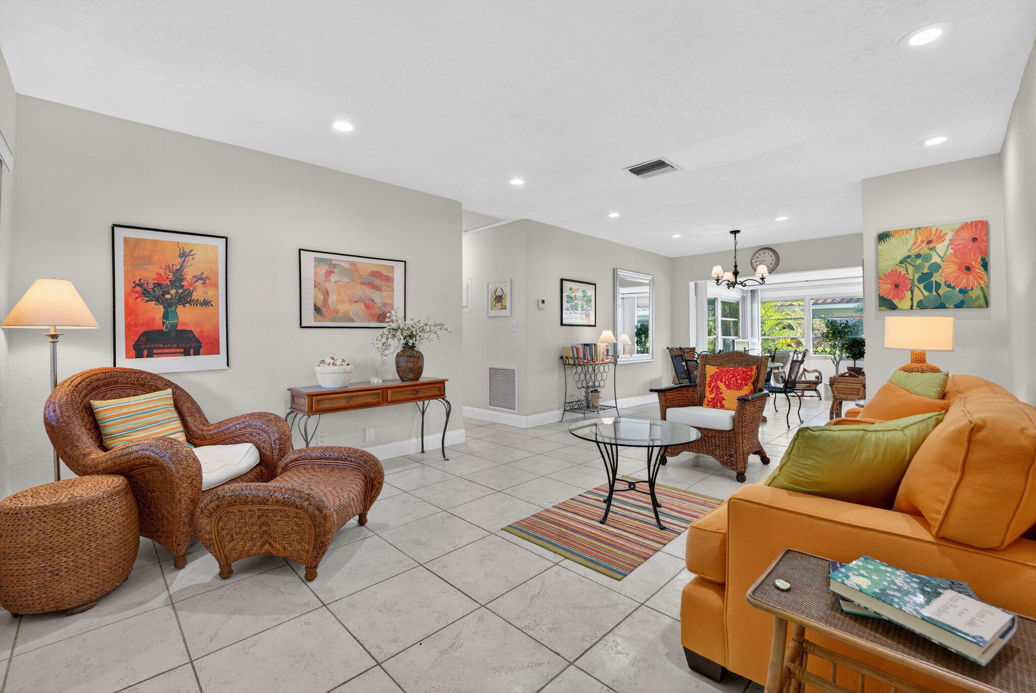 CRYSTAL LAKE VILLAS - Residential