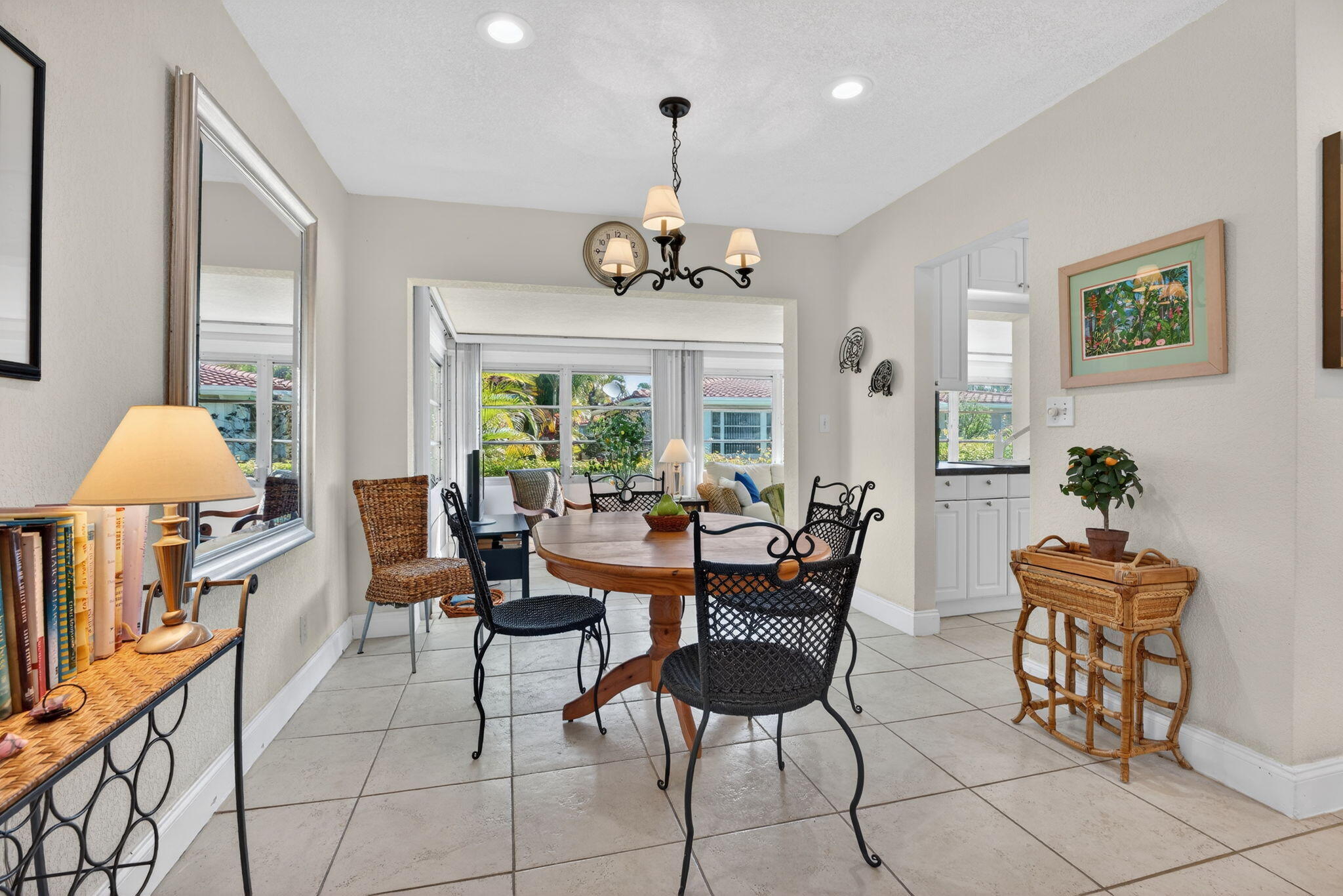 CRYSTAL LAKE VILLAS - Residential