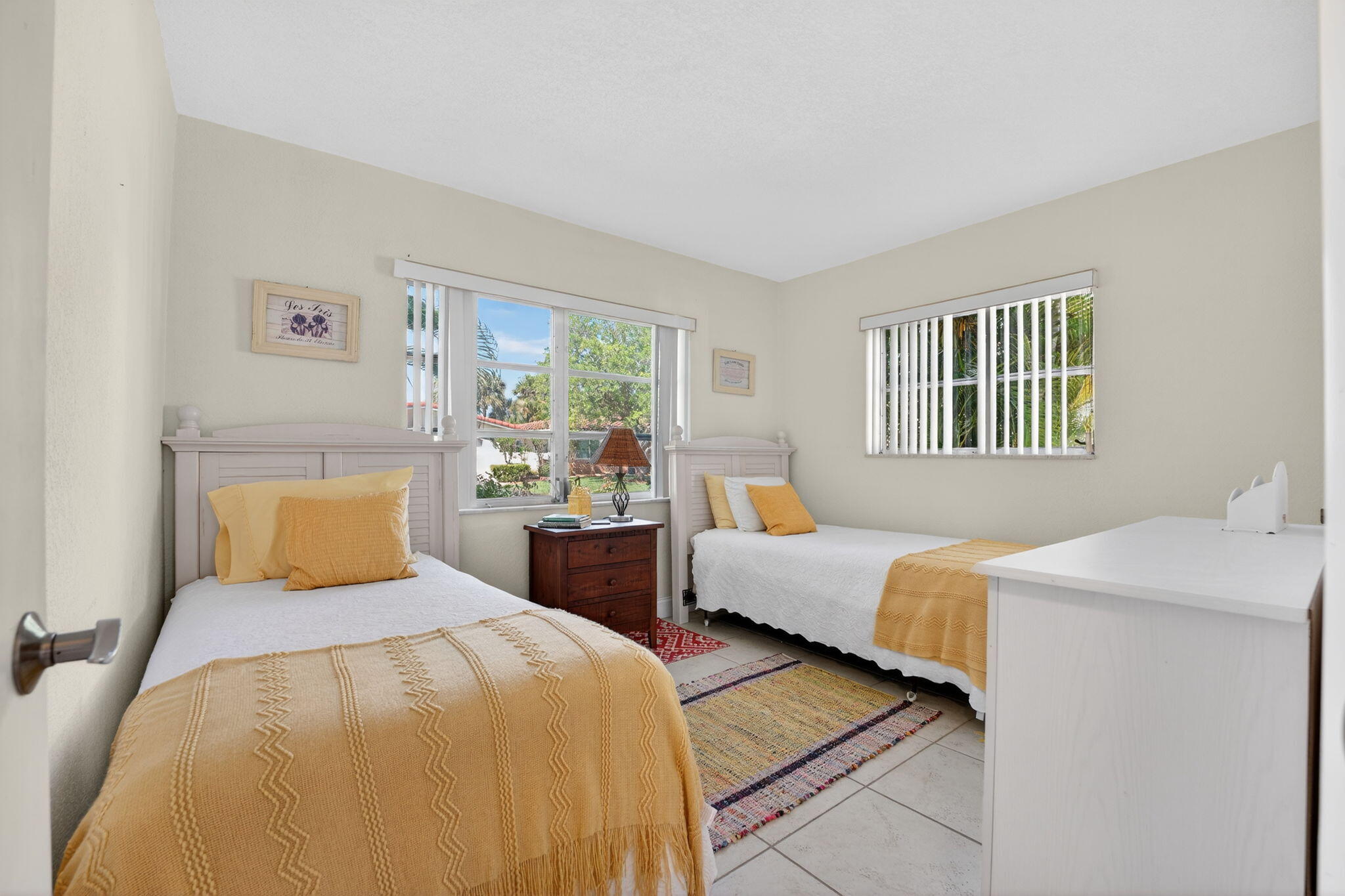 CRYSTAL LAKE VILLAS - Residential