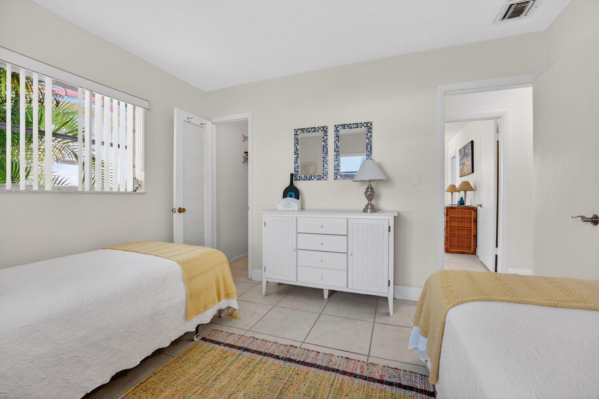 CRYSTAL LAKE VILLAS - Residential