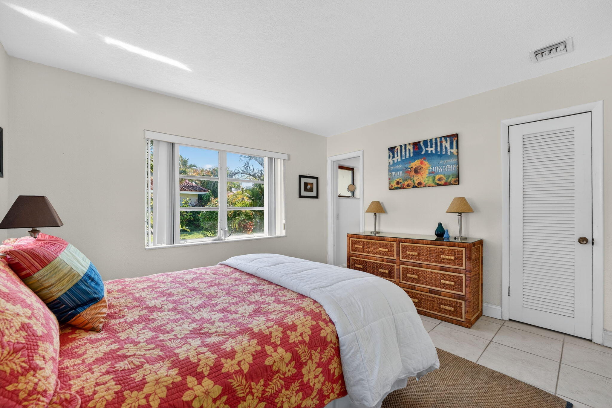 CRYSTAL LAKE VILLAS - Residential