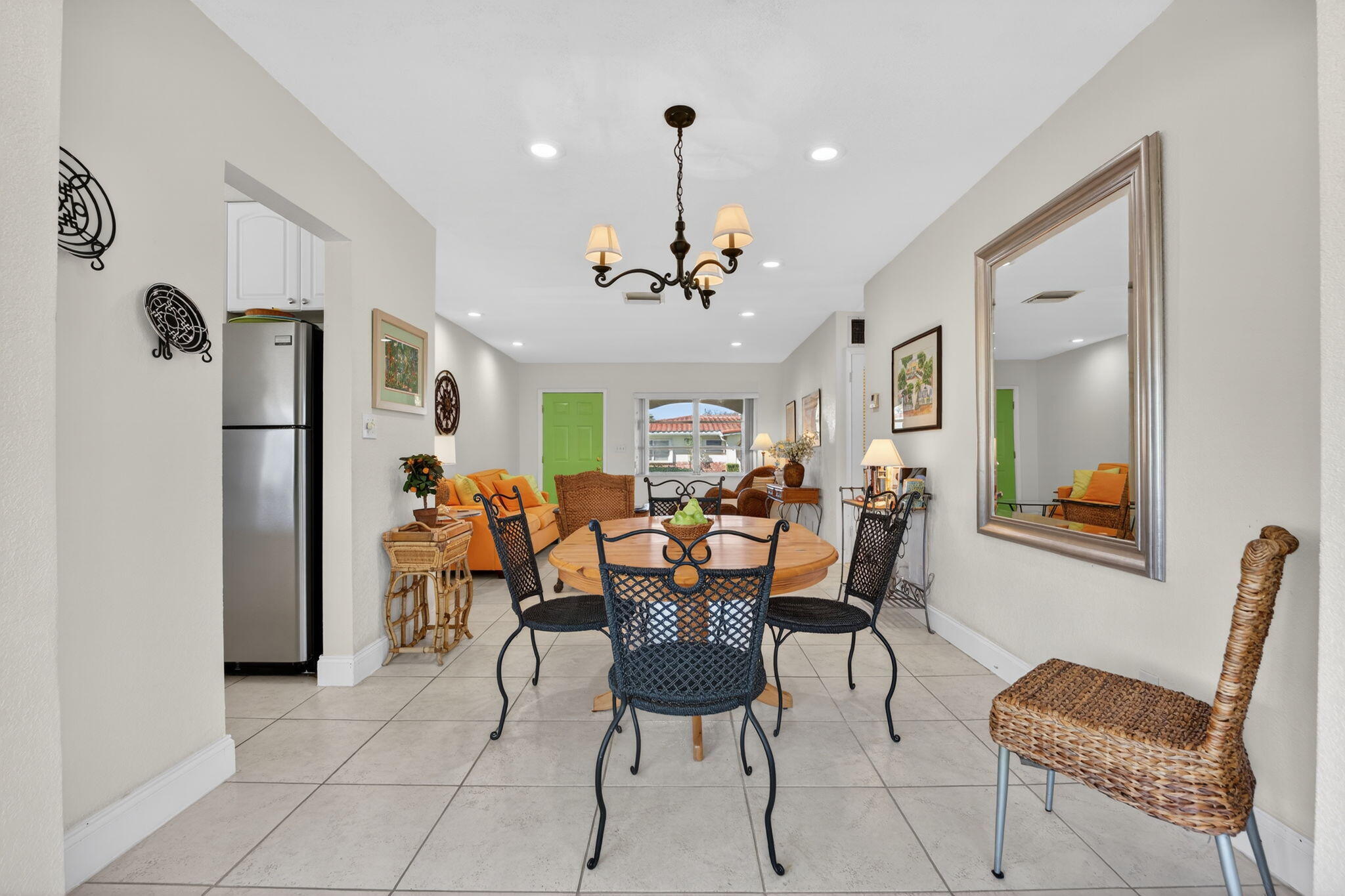 CRYSTAL LAKE VILLAS - Residential