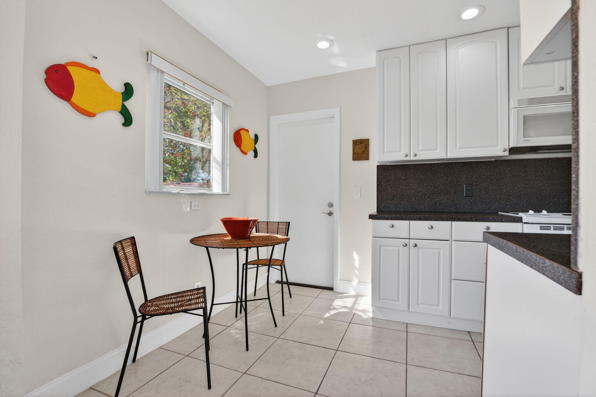 CRYSTAL LAKE VILLAS - Residential