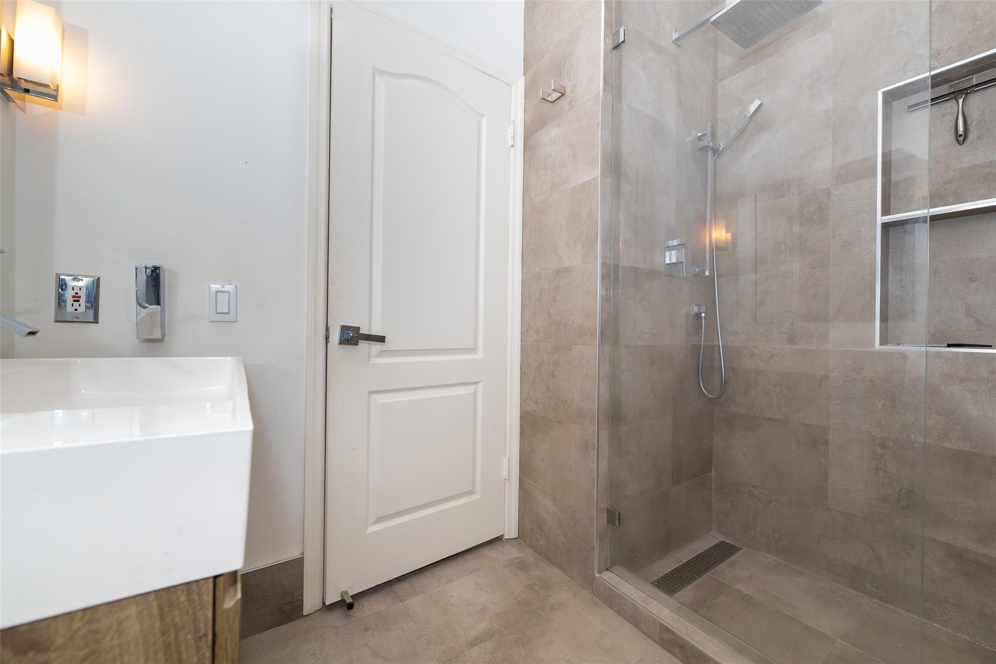 Doral Isles Antilles - Residential