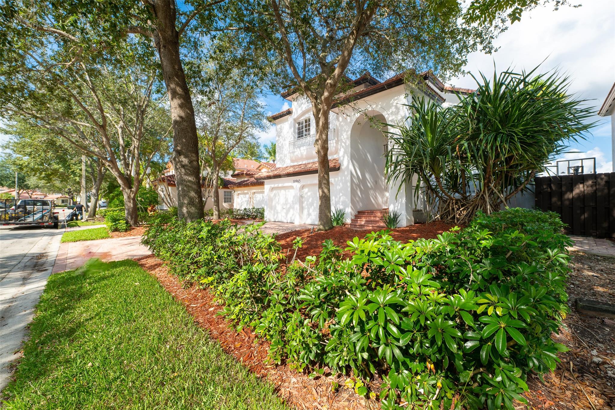 Doral Isles Antilles - Residential