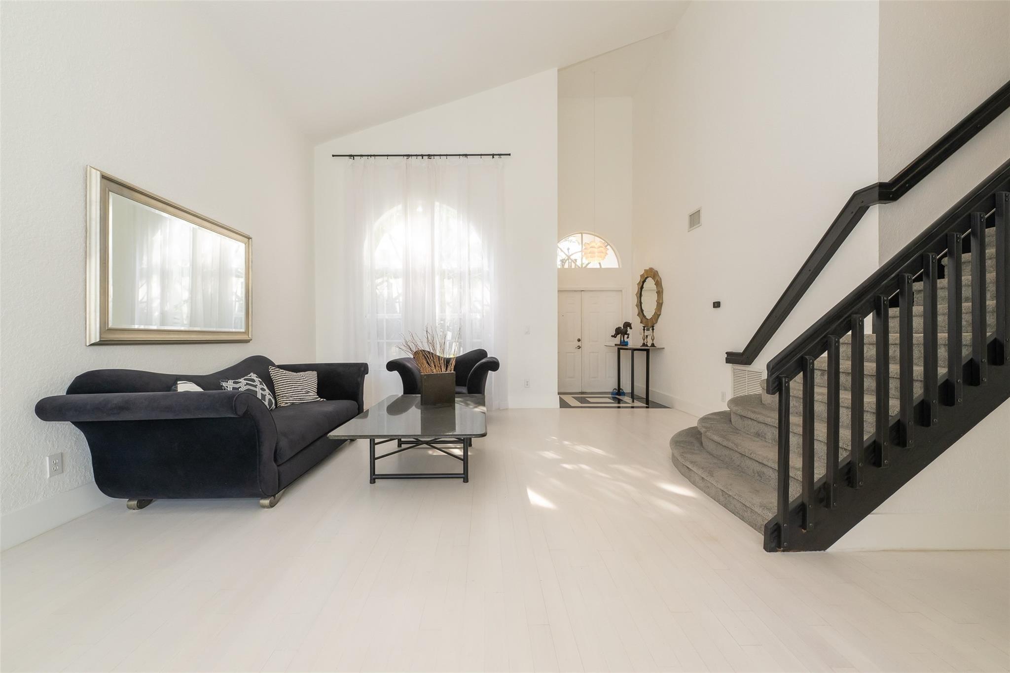 Doral Isles Antilles - Residential