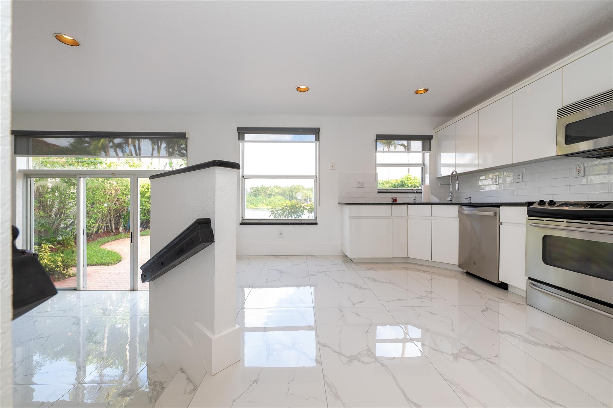 Doral Isles Antilles - Residential