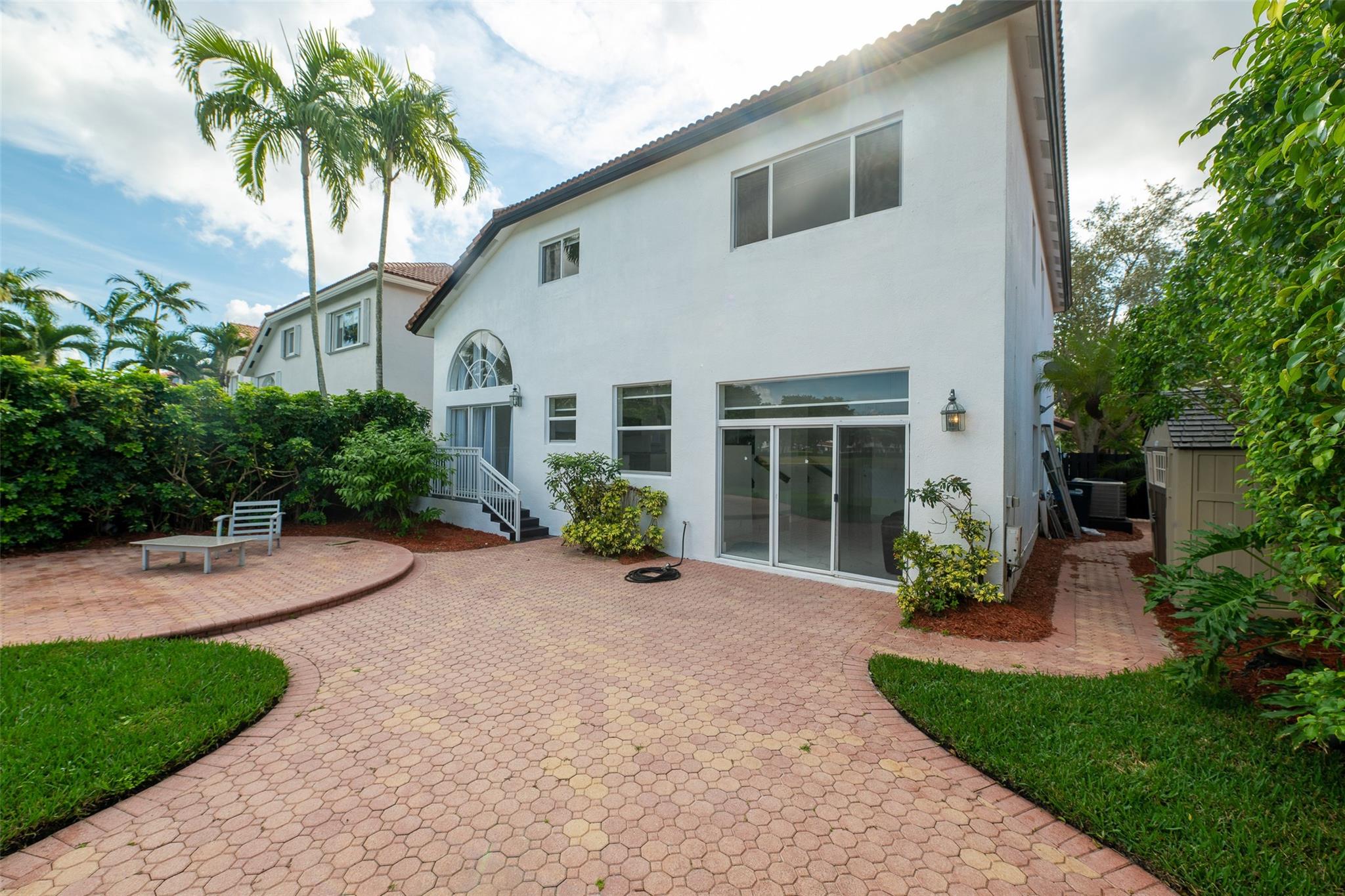 Doral Isles Antilles - Residential