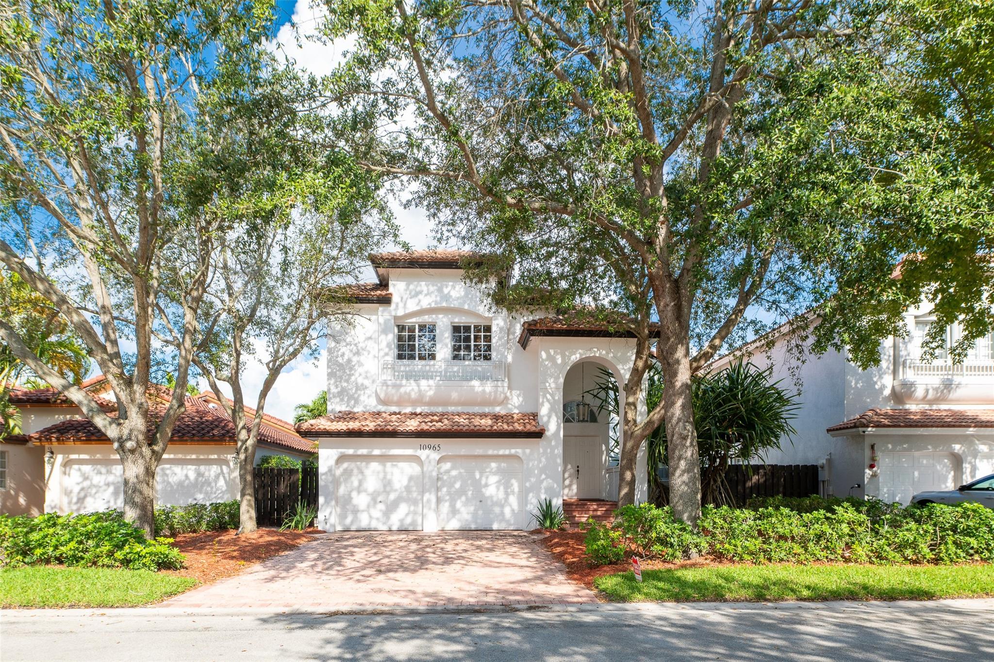 Doral Isles Antilles - Residential