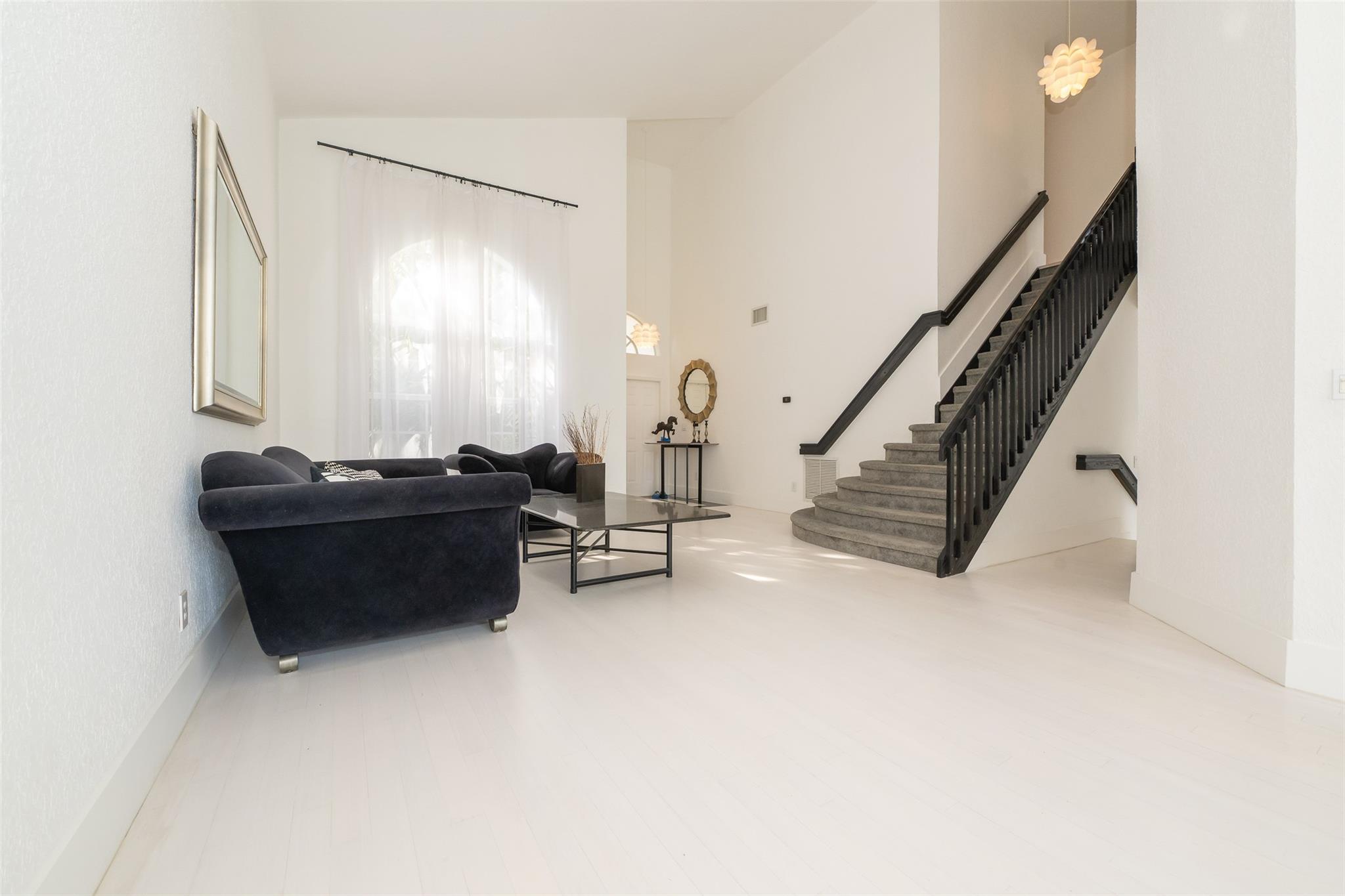 Doral Isles Antilles - Residential