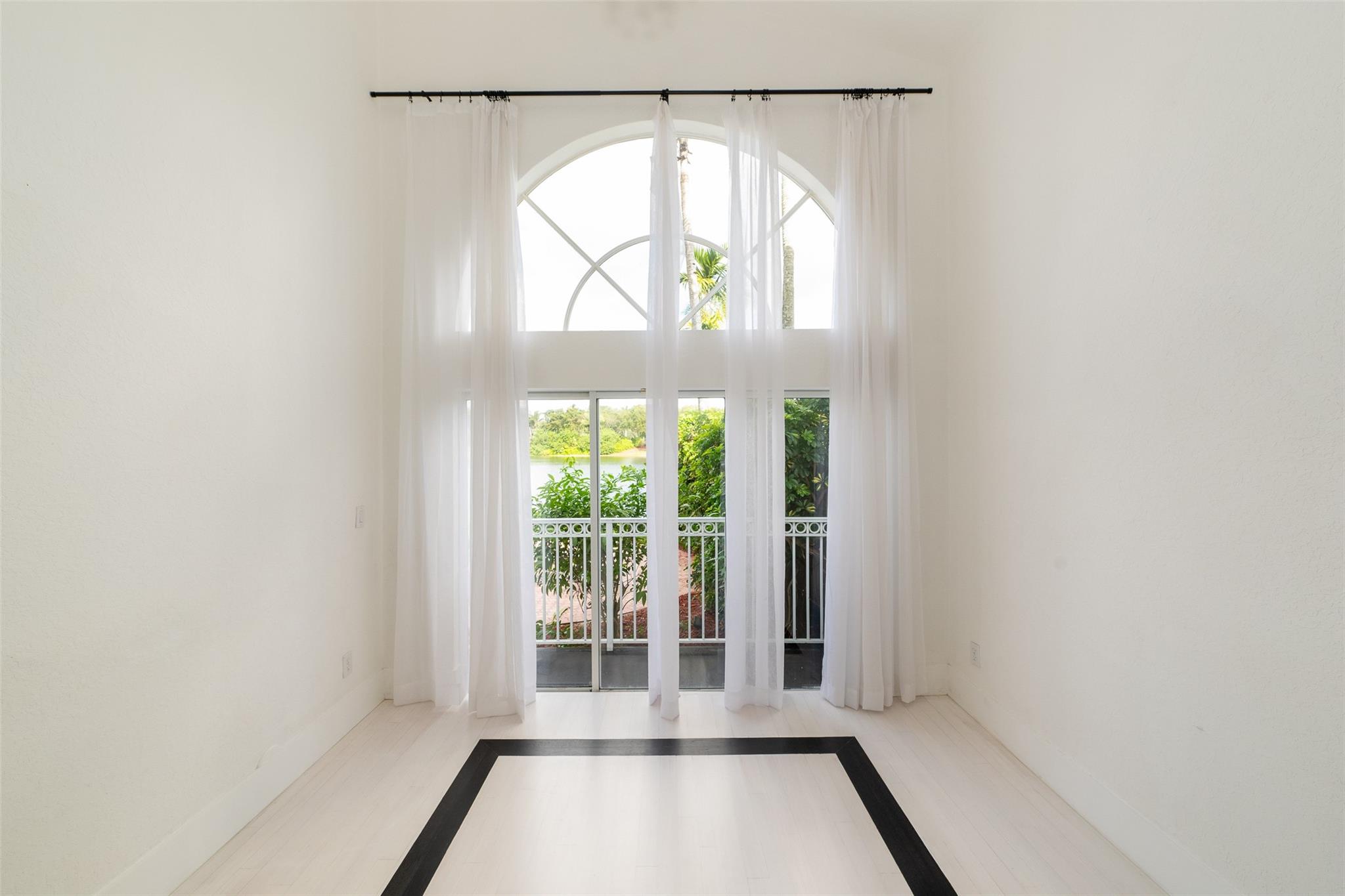 Doral Isles Antilles - Residential