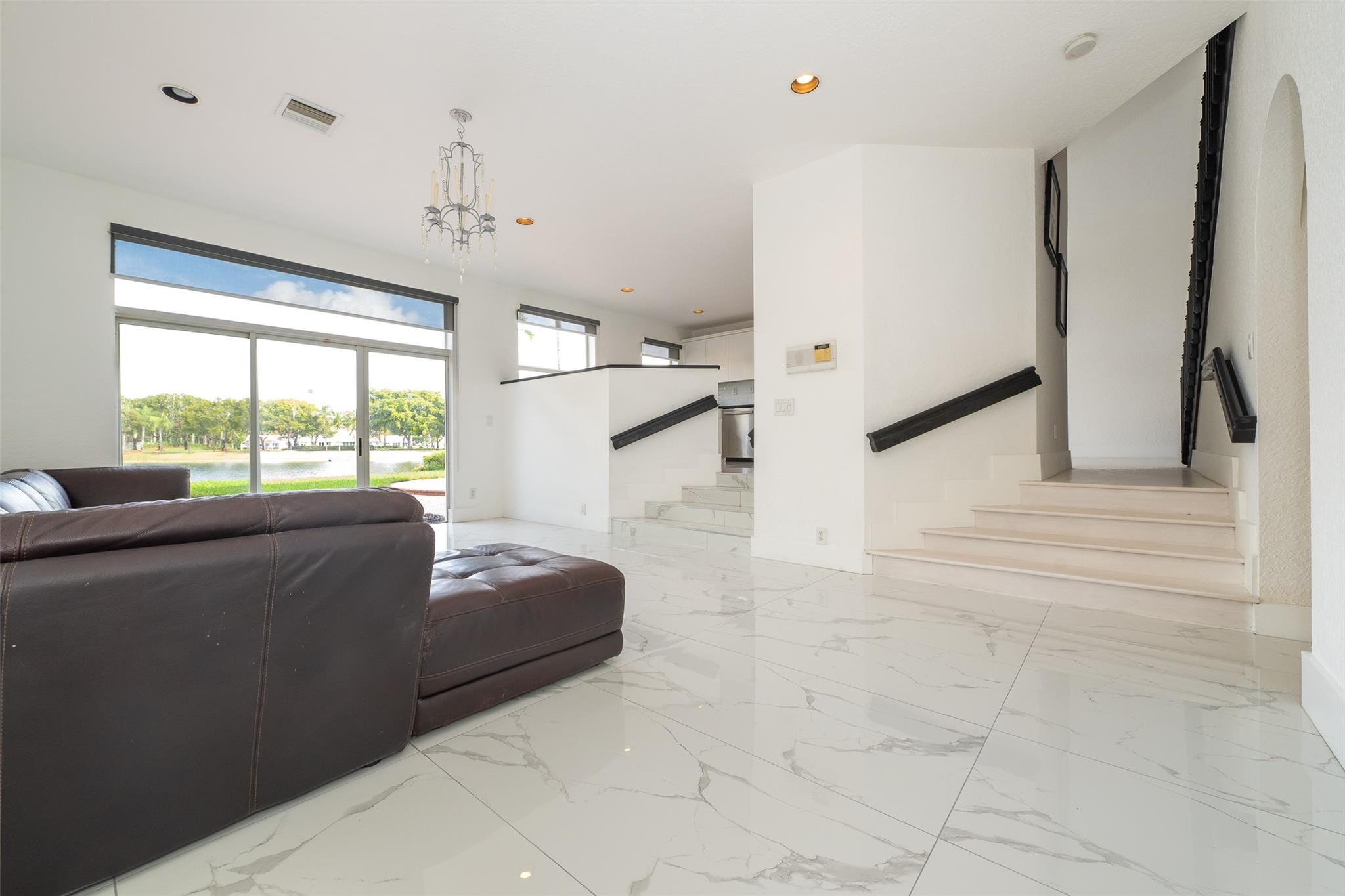 Doral Isles Antilles - Residential