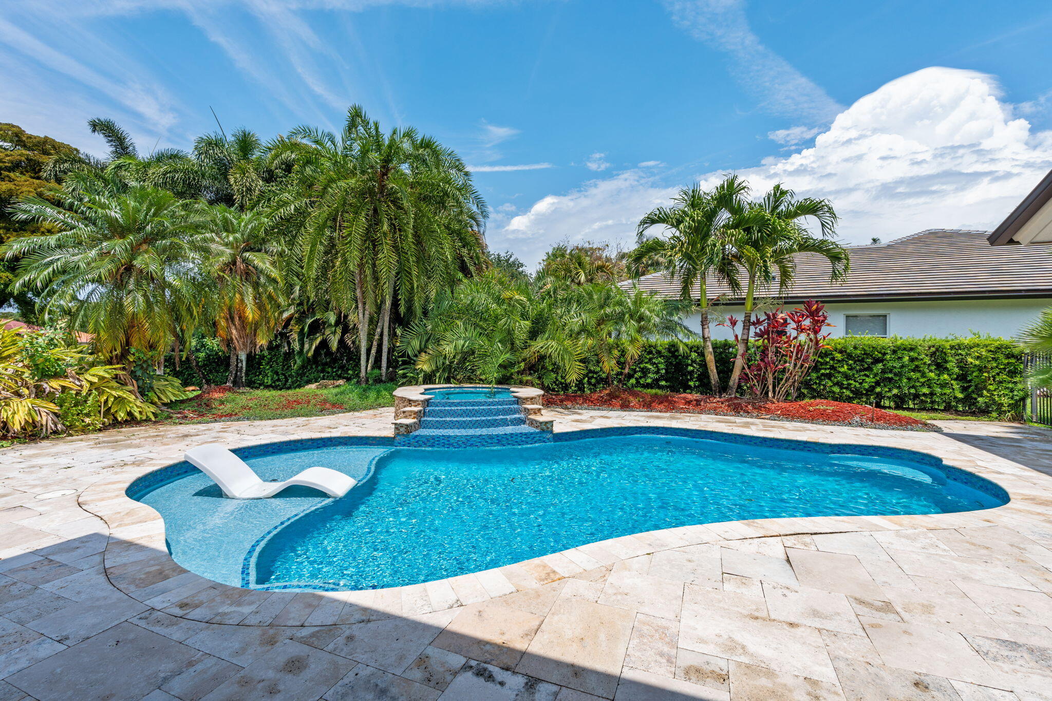 10251 N Lake Vista Circle