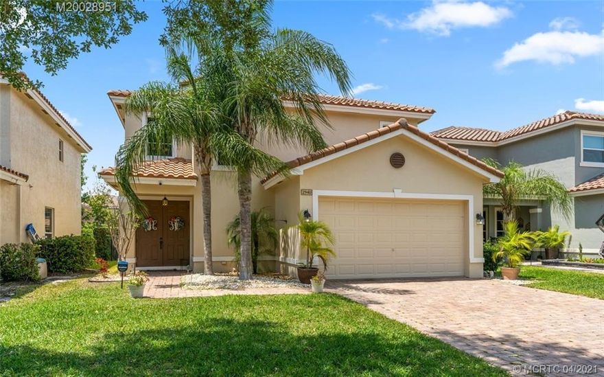 Welcome home to this beautiful newer 2007 built concrete block home nestled in the Murano subdivision of Palm city with 3 bedrooms,2.5 Baths, and 2 car garage! Step inside this great open floor plan that includes large open kitchen, dining, 1/2 bath & family room downstairs. Upstairs are your 3 bedrooms...all rooms are light, warm and bright! The master suite has coffered ceilings, double vanity in the master bath with separate shower and soaking tub. The two guest rooms share a great size Jack and Jill bath! Murano is extremely convenient and centrally located close to the grocery stores, Downtown, beaches, as well as A-Rated schools for the kids! Also, great proximity for commuting as the community sits minutes to I-95 and the Turnpike. Low Community fee includes community pool.